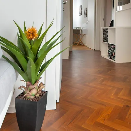 Housmart Fossolo 28 * Болонья