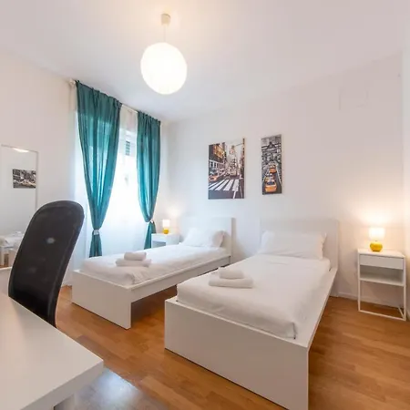 Housmart Fossolo 28 Bologna