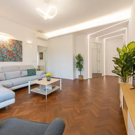 Housmart Fossolo 28 Apartment